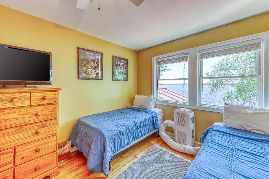 Photo of Bedroom in Alburg