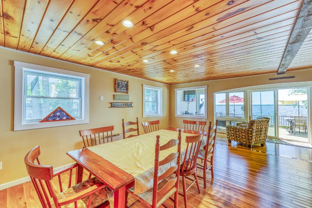 Photo of Livingroom in Alburg