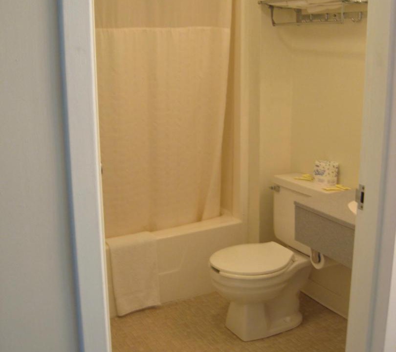 Photo of Bathroom in Grantsville
