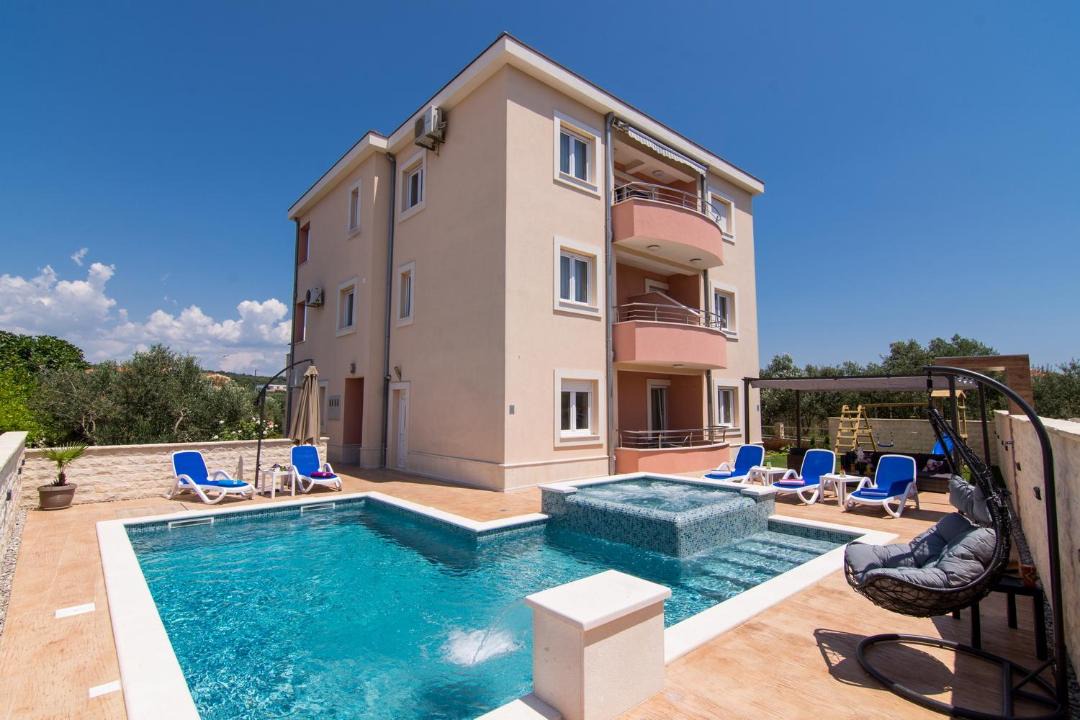 Photo of Outdoor in Okrug Gornji