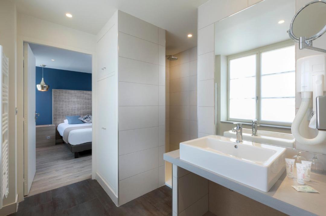 Photo of Others in Provins