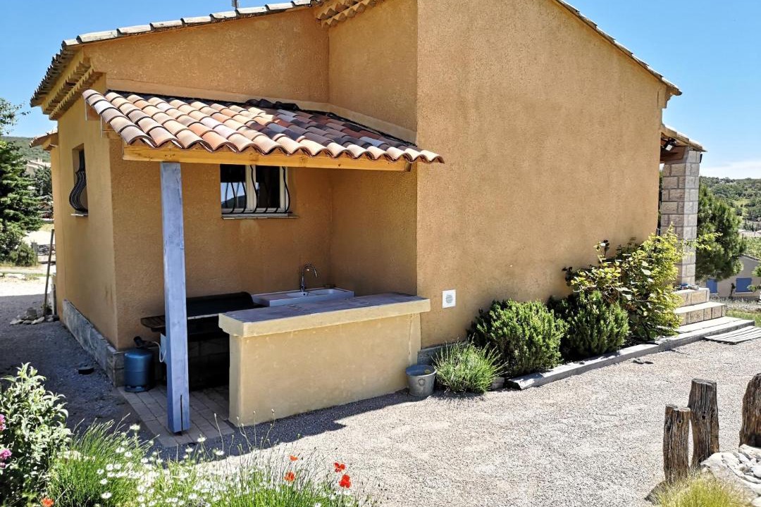 Photo of Others in Ongles