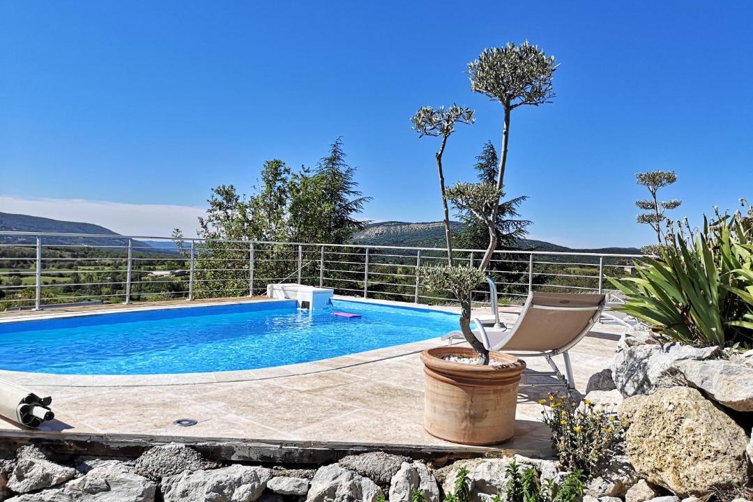 Photo of Others in Ongles