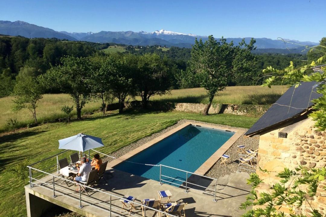 Photo of Others in Ledeuix