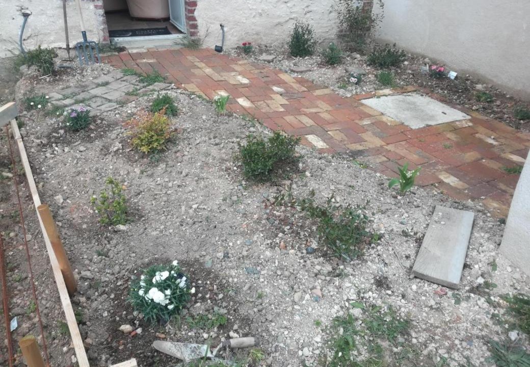 Photo of Others in Monthodon