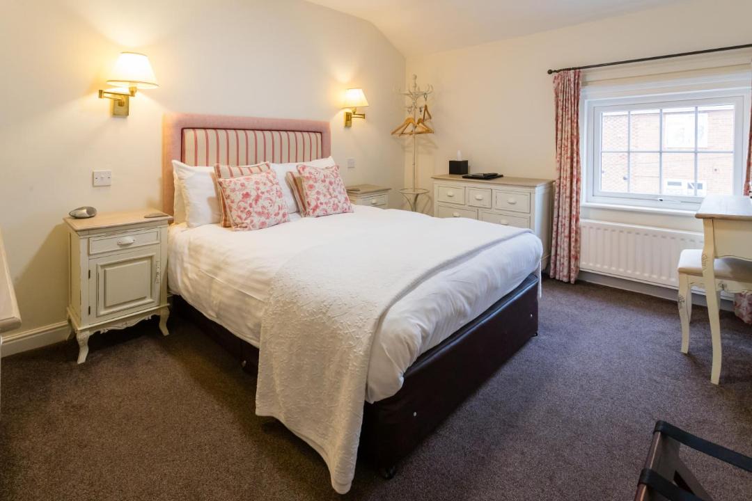 Photo of Others in Warwick