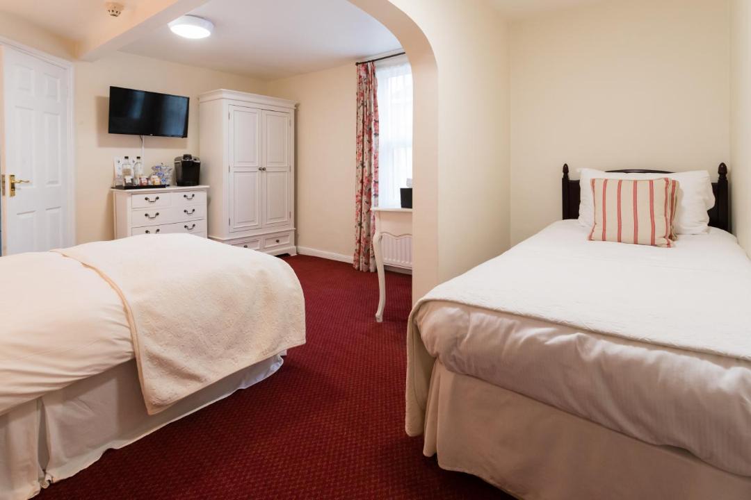 Photo of Others in Warwick