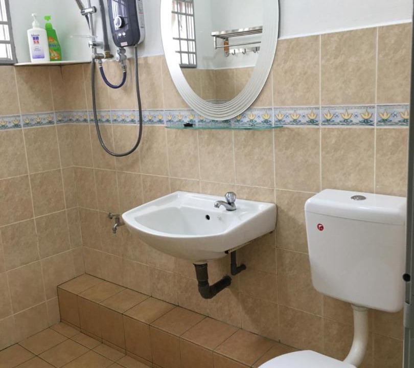 Photo of Bathroom in Kampung Changkat Karah
