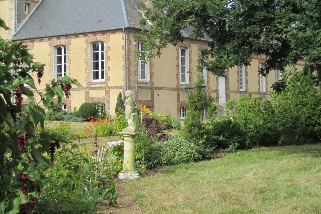 Photo of Others in Beaufai