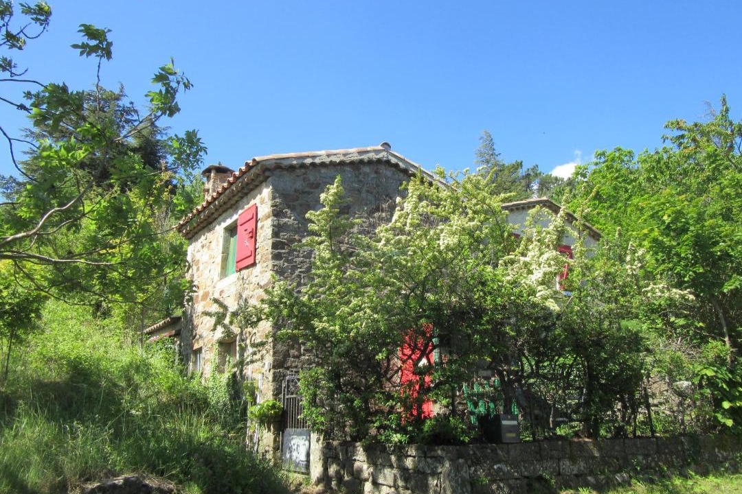 Photo of Buildings in Portes