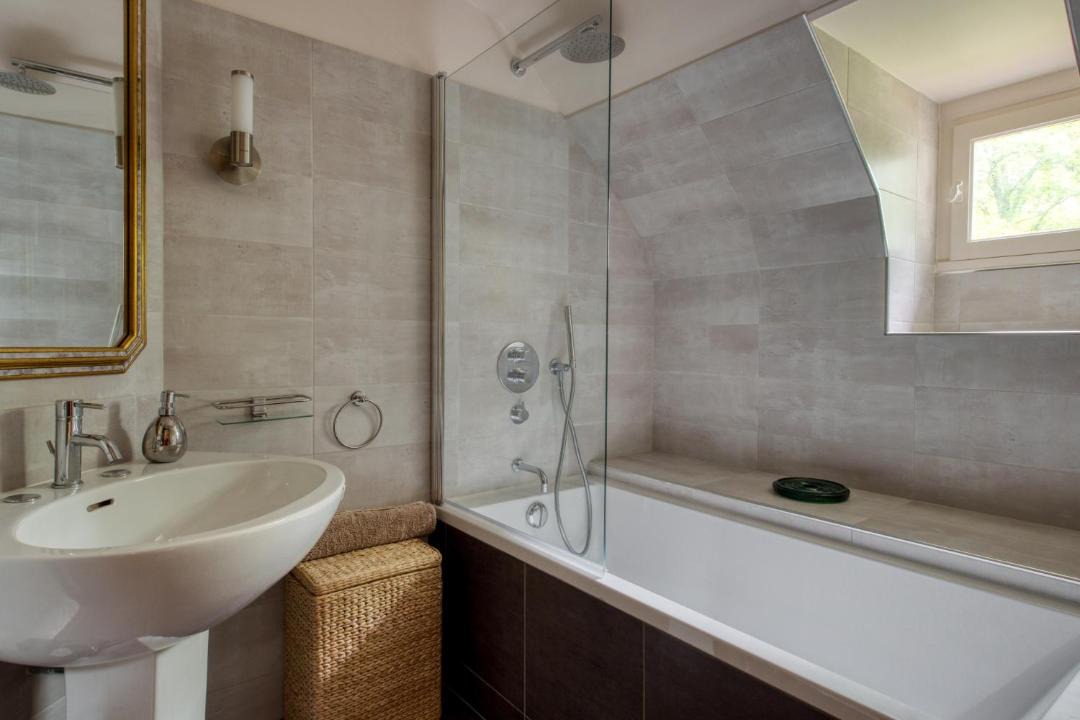 Photo of Bathroom in Paley