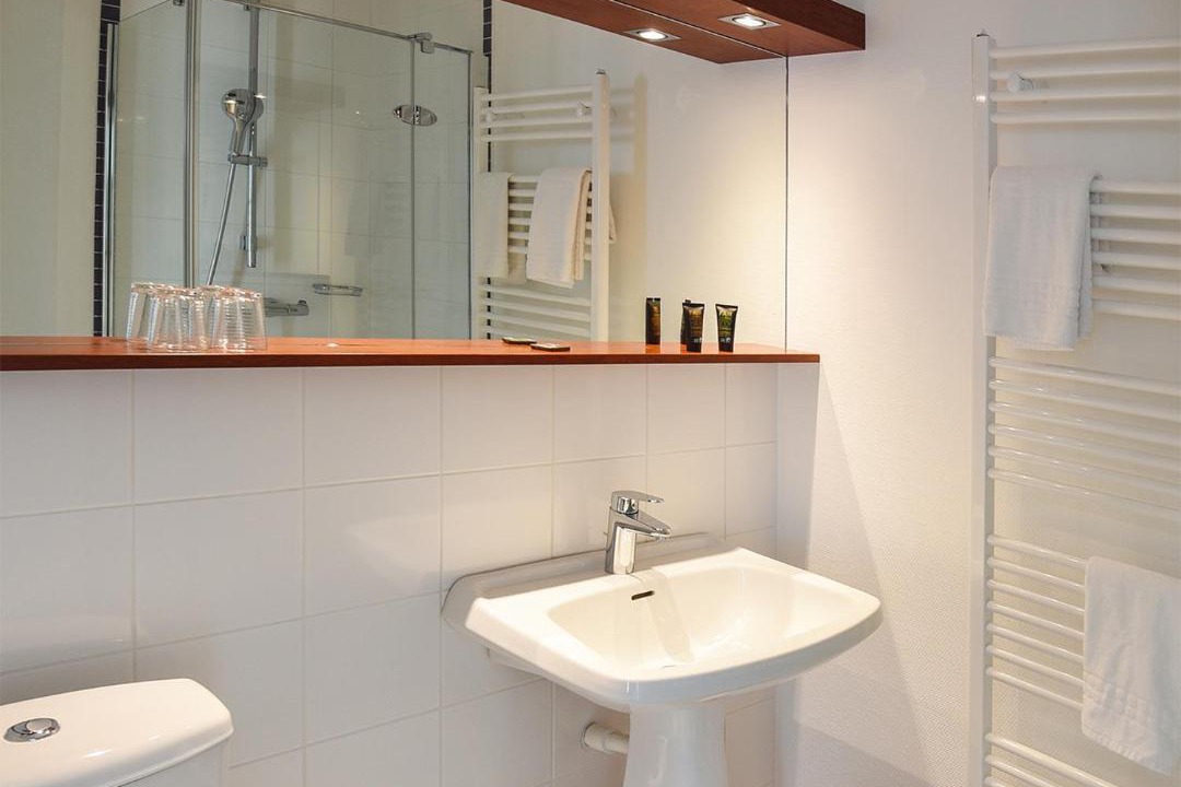 Photo of Bathroom in Pons