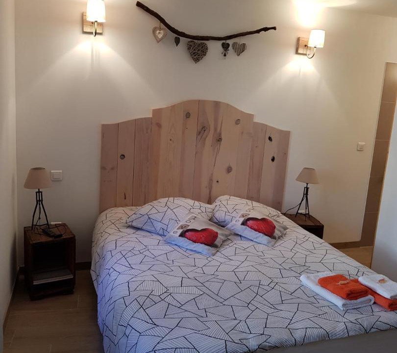 Photo of Bedroom in Estoublon