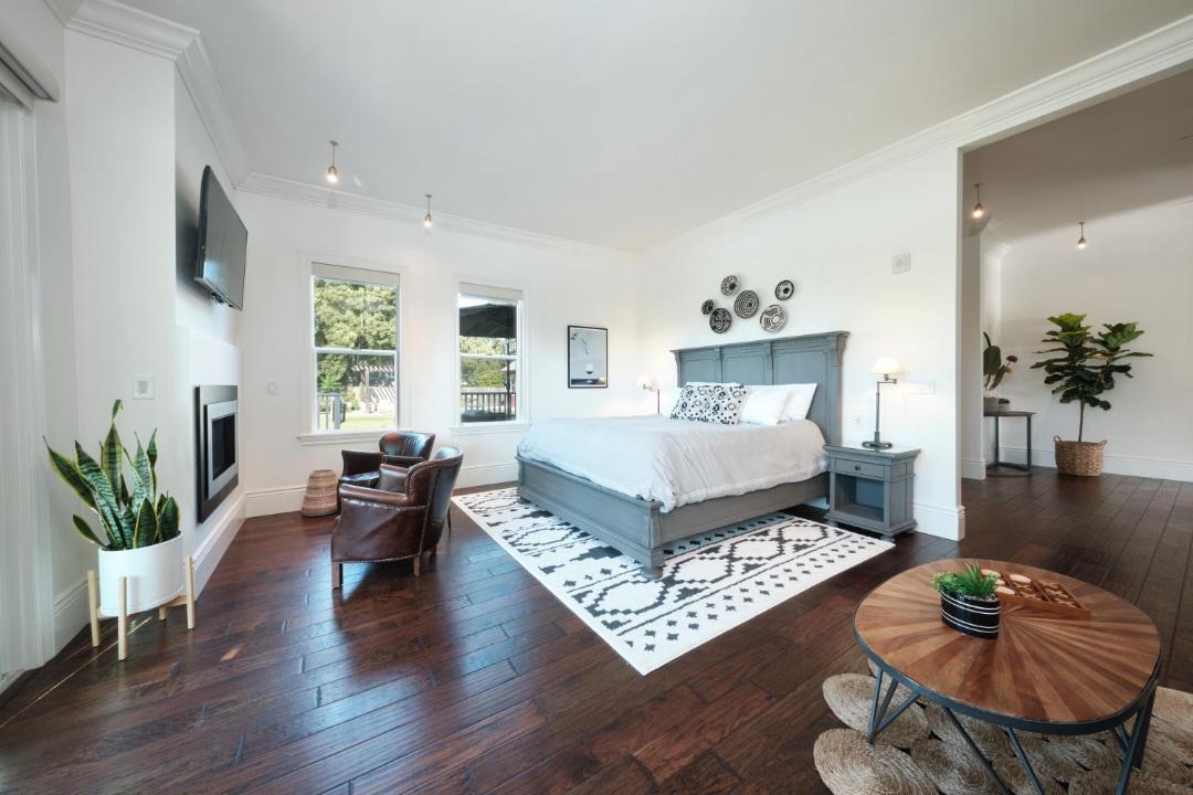 Photo of Others in Napa