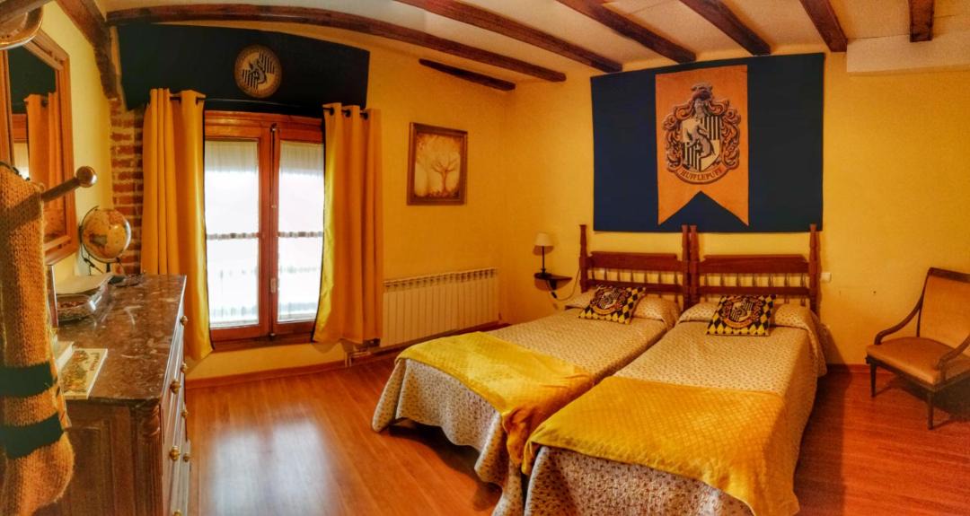 Photo of Bedroom in Asin
