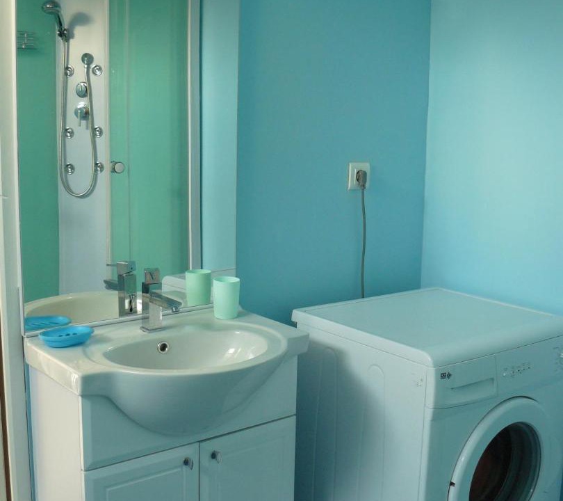 Photo of Bathroom in Trainel