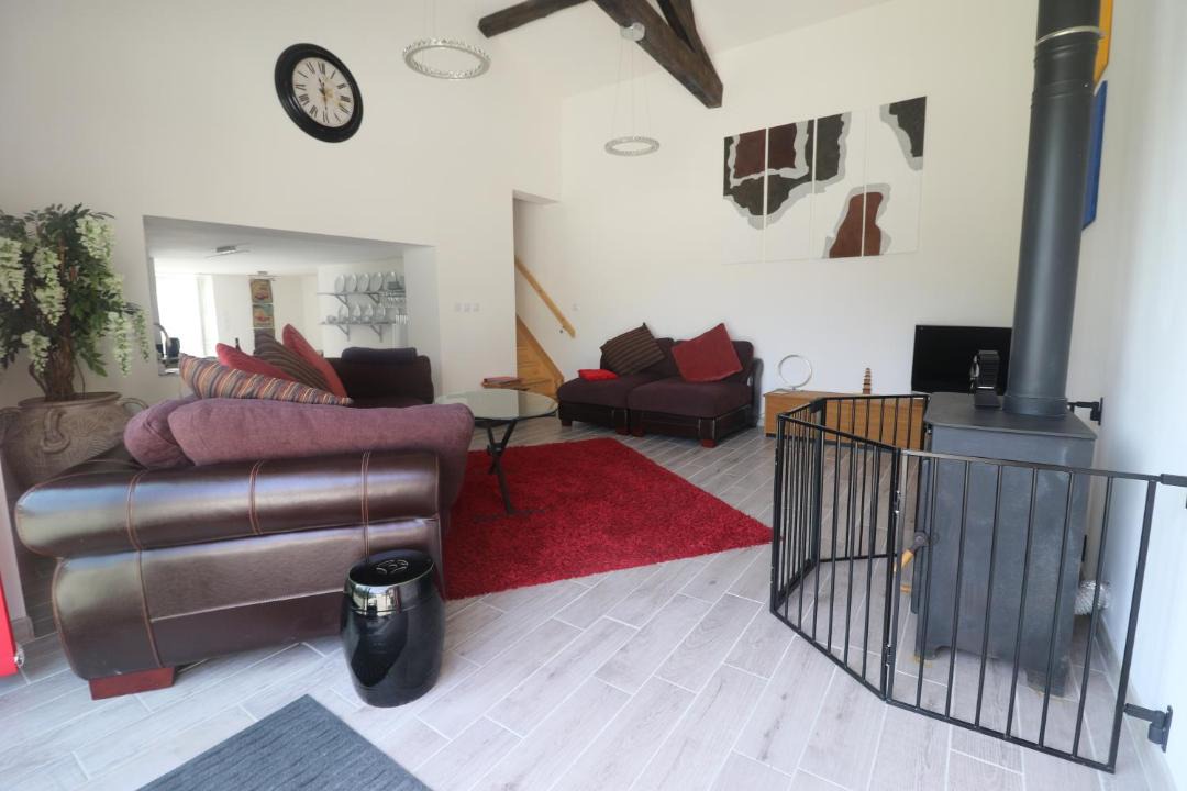 Photo of Others in Hanc