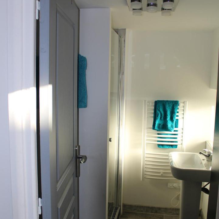 Photo of Others in Hanc