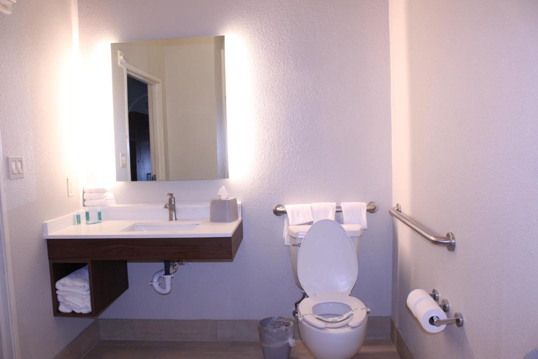 Photo of Bathroom in South Arlington