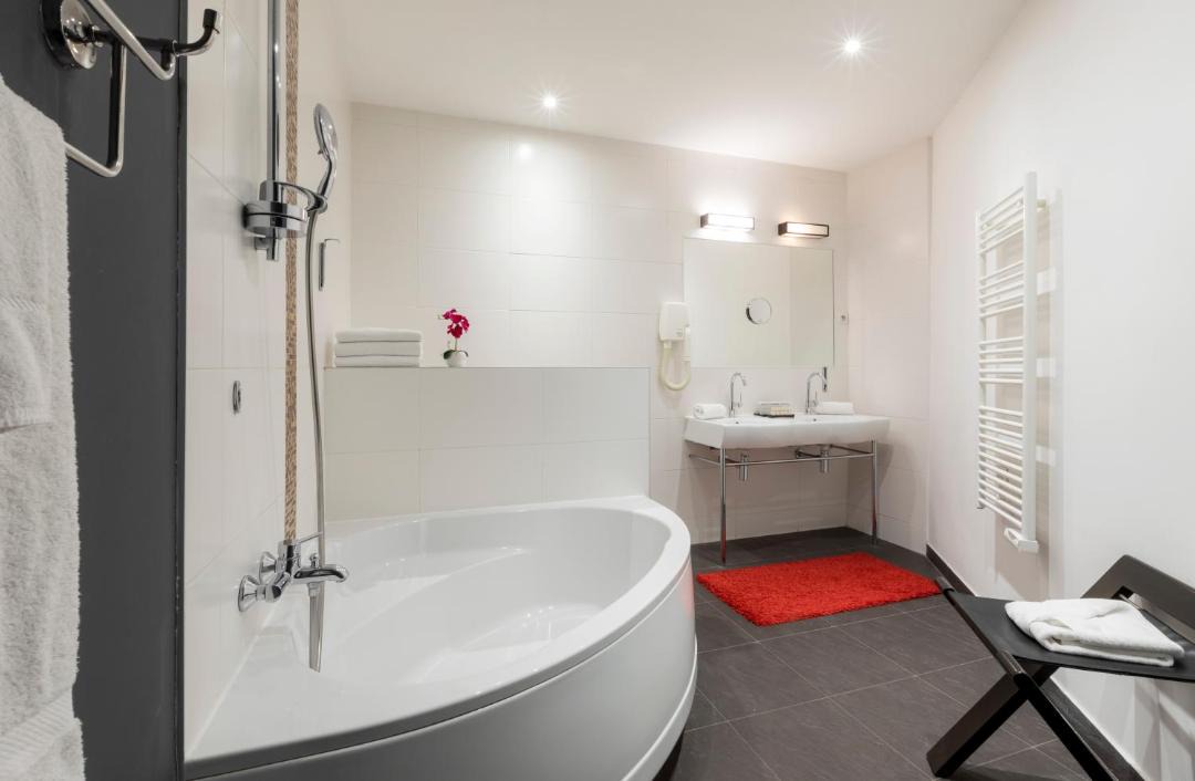 Photo of Bathroom in Quartier des peupliers