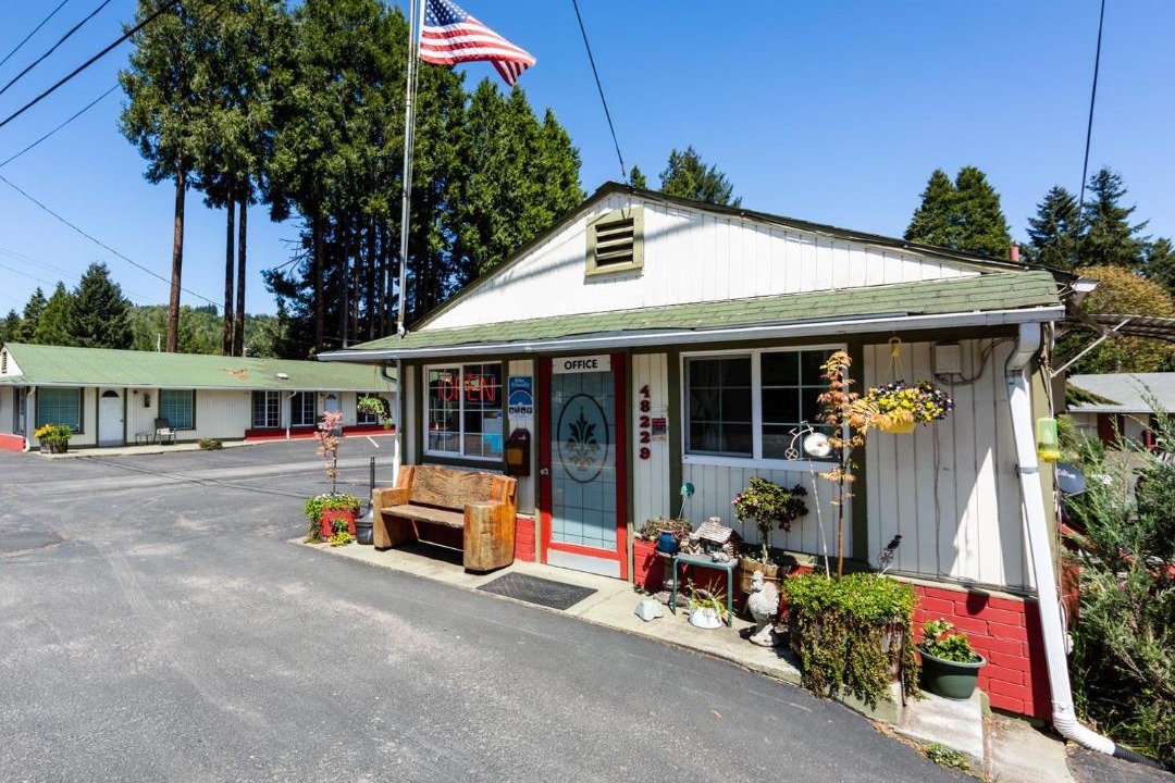 Photo of Others in Oakridge