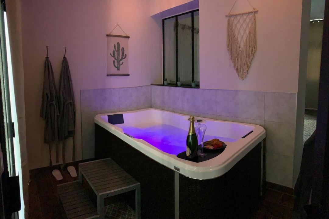 Photo of Bathroom in Saint-Venant