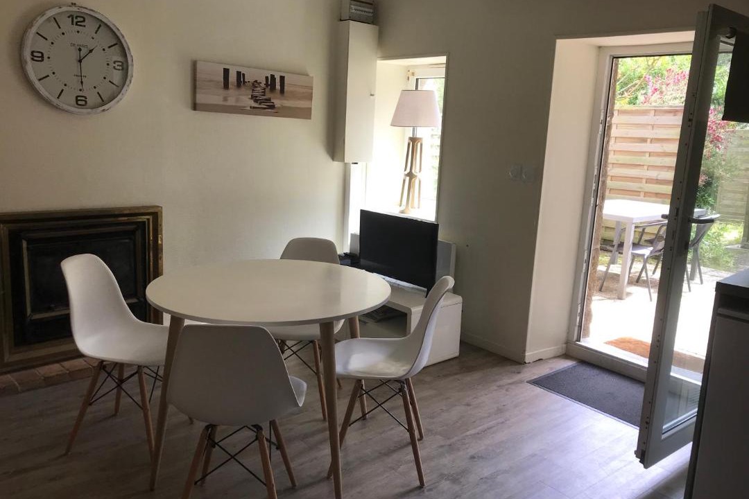 Photo of Livingroom in Saint-Ideuc