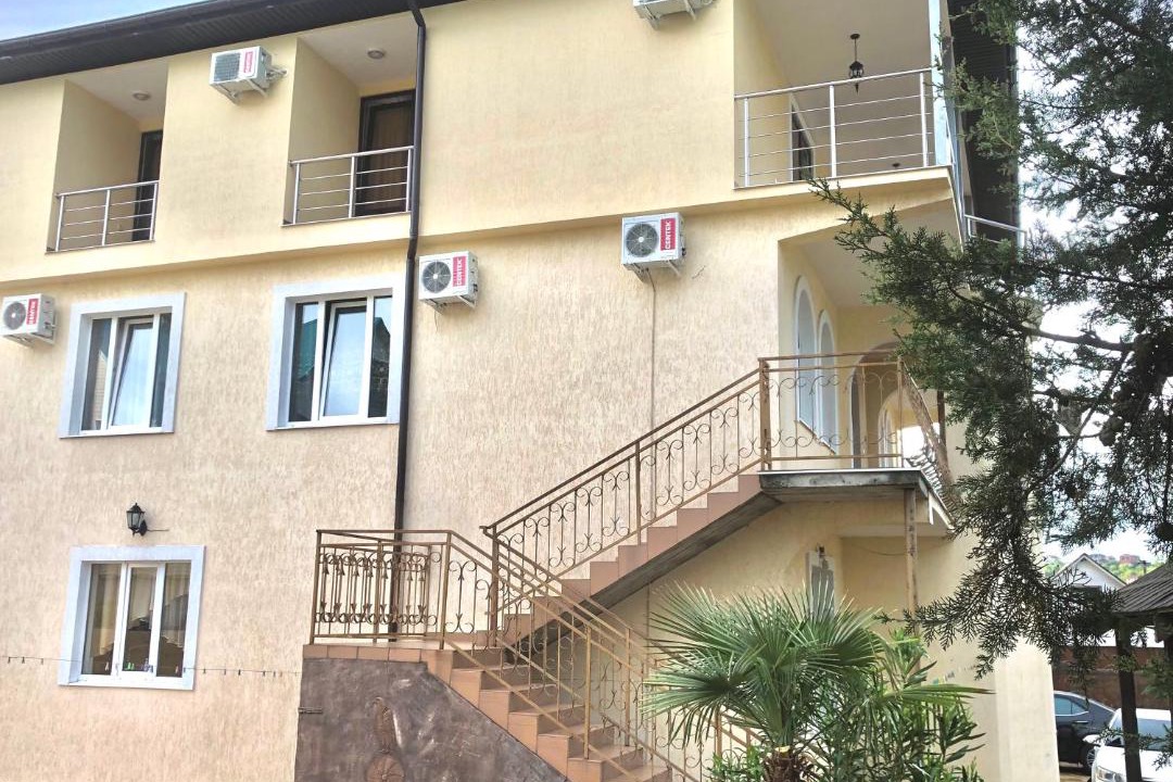 Photo of Buildings in Vardane