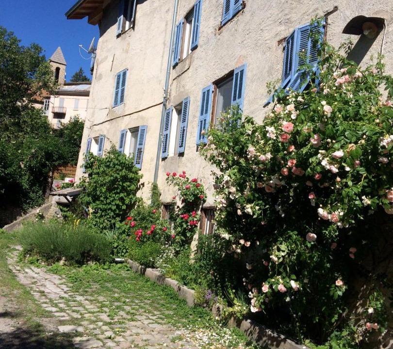Photo of Buildings in Beauvezer