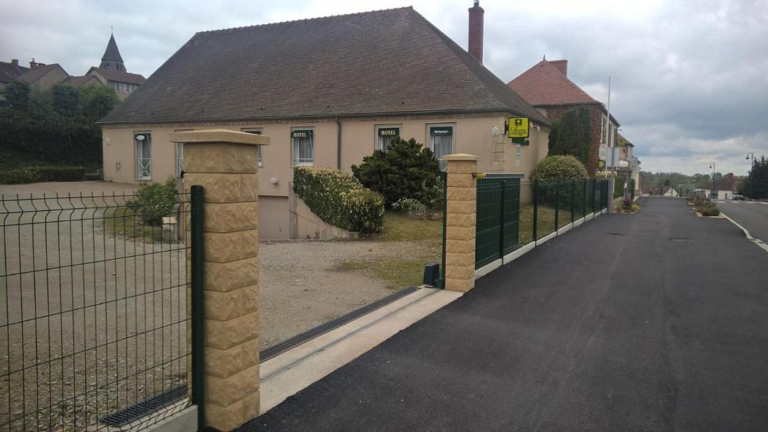 Photo of Buildings in Tronget