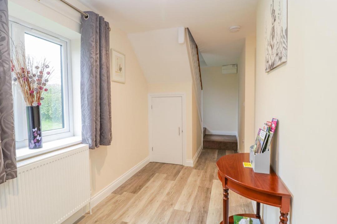 Photo of Others in Alweston