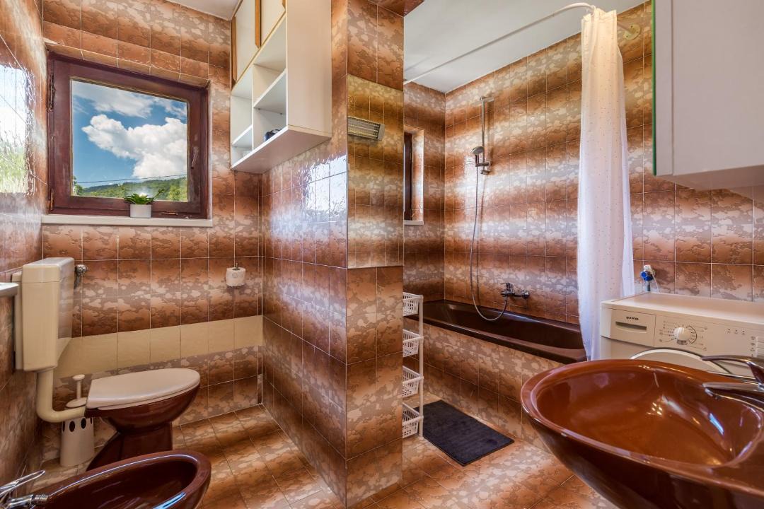 Photo of Bathroom in Mihotici