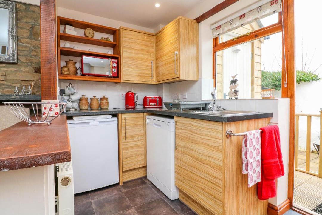 Photo of Others in Broadwoodkelly