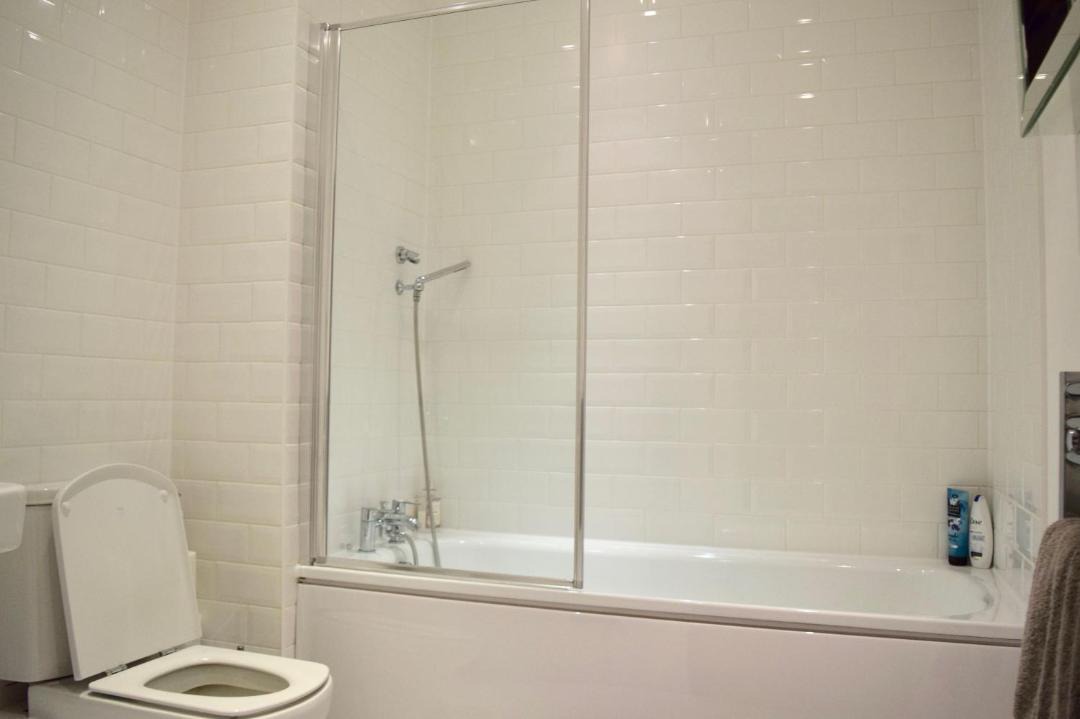 Photo of Bathroom in Peninsula