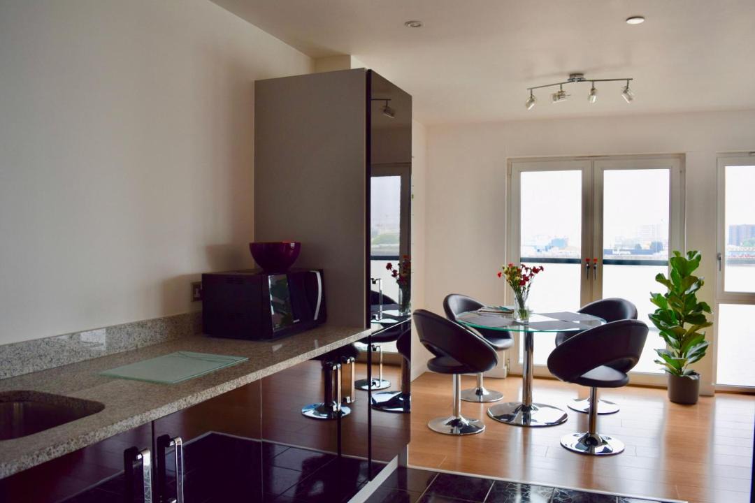 Photo of Livingroom in Peninsula