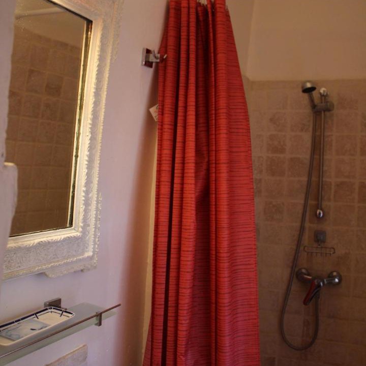 Photo of Bathroom in Durban-Corbieres