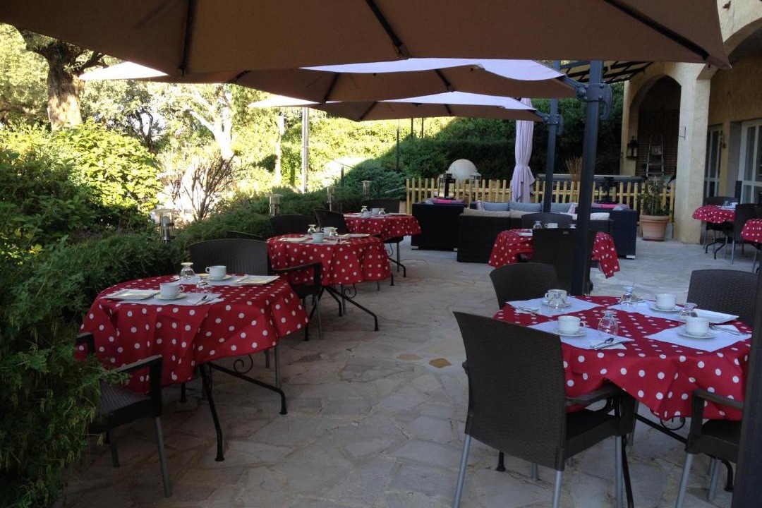 Photo of Others in Nyons