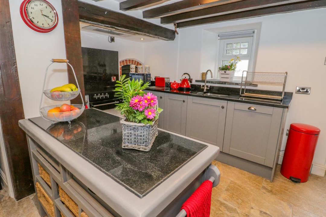 Photo of Others in Henryd