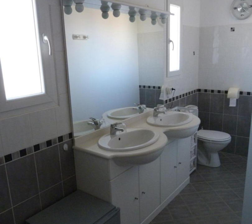 Photo of Others in Roujan