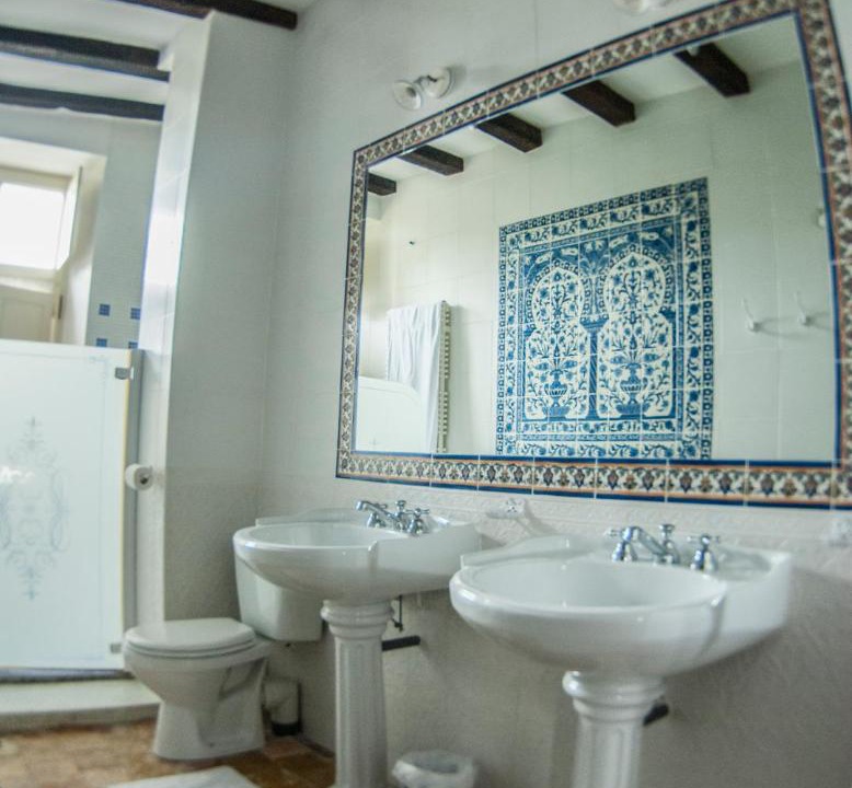 Photo of Bathroom in Seuilly