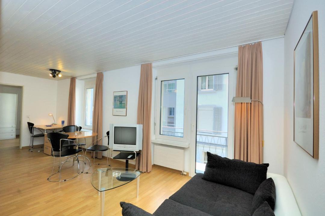 Photo of Livingroom in Center