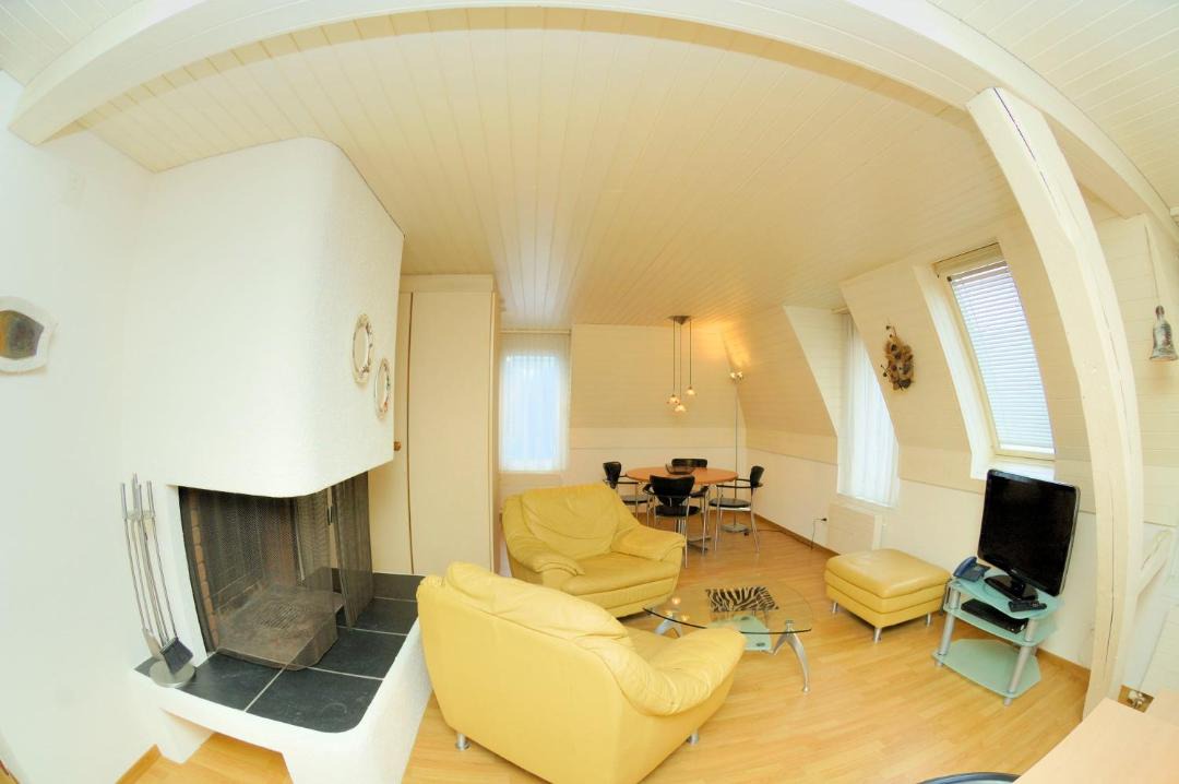 Photo of Livingroom in Center