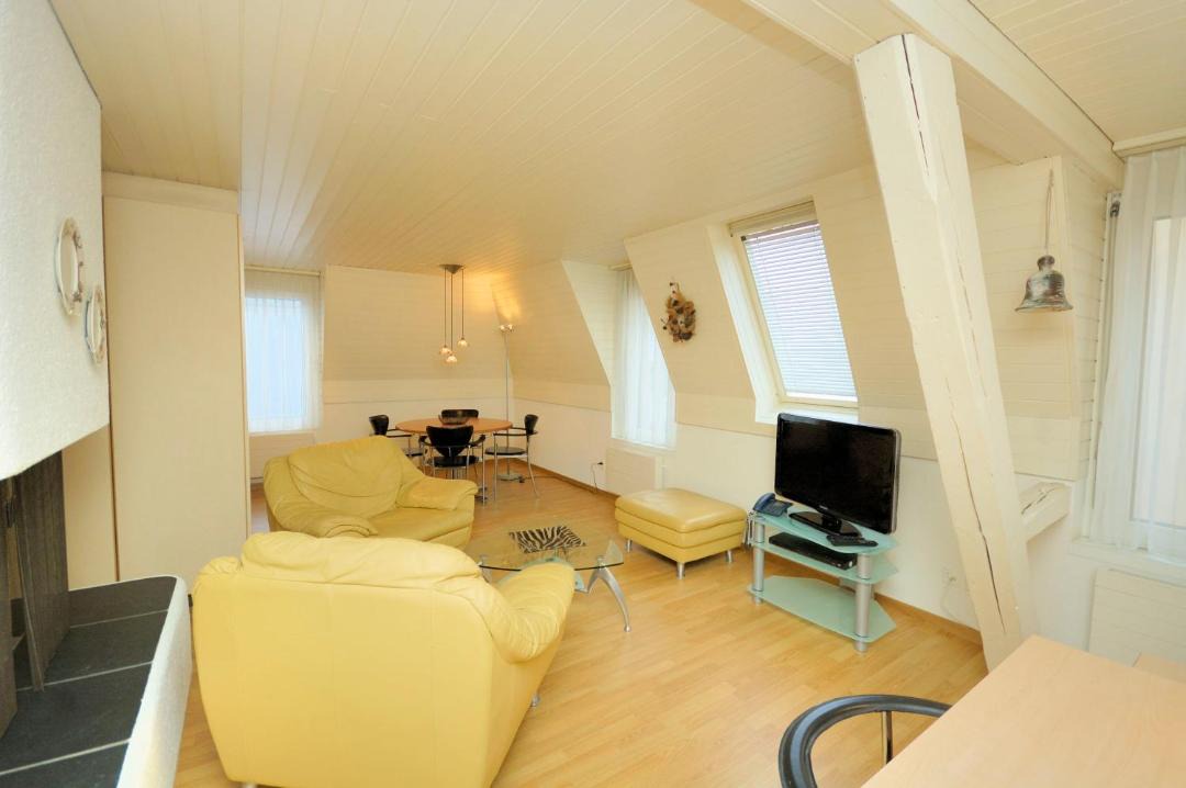 Photo of Livingroom in Center