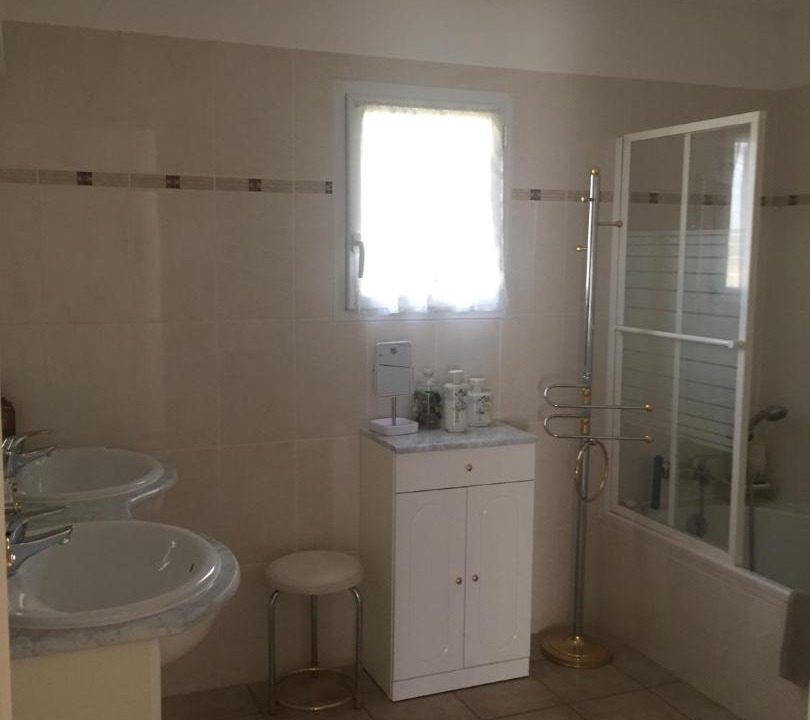 Photo of Bathroom in Magalas
