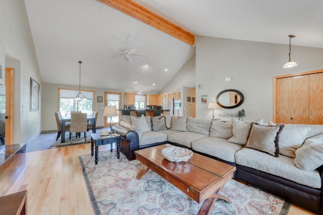 Photo of Livingroom in Deer Park