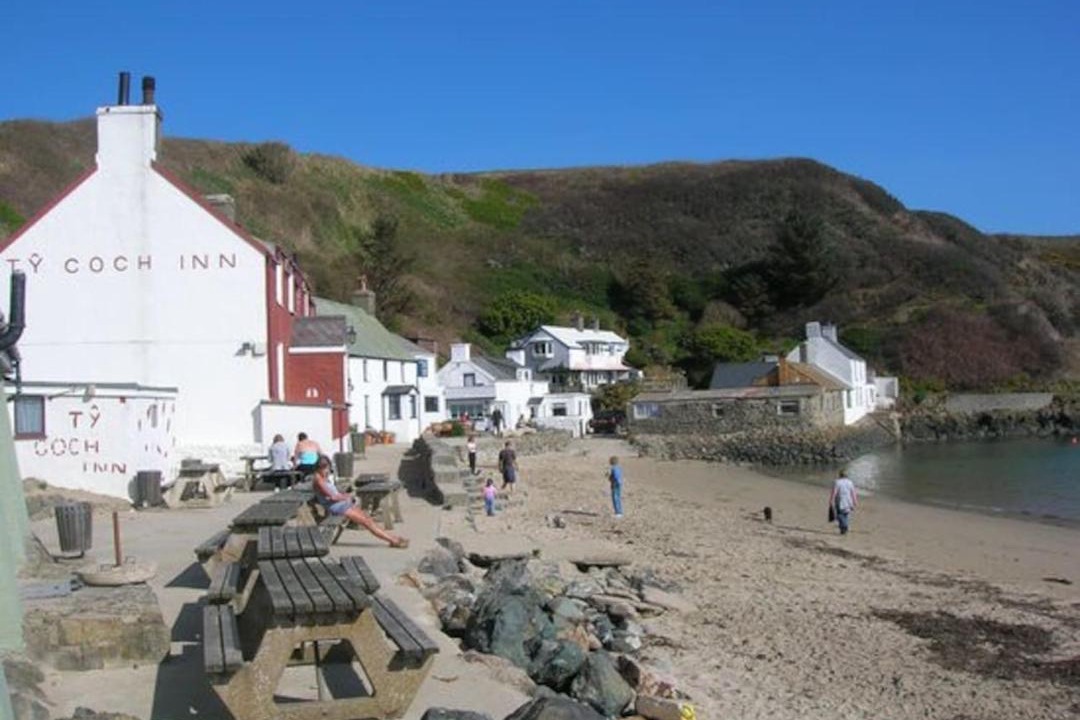 Photo of Others in Edern