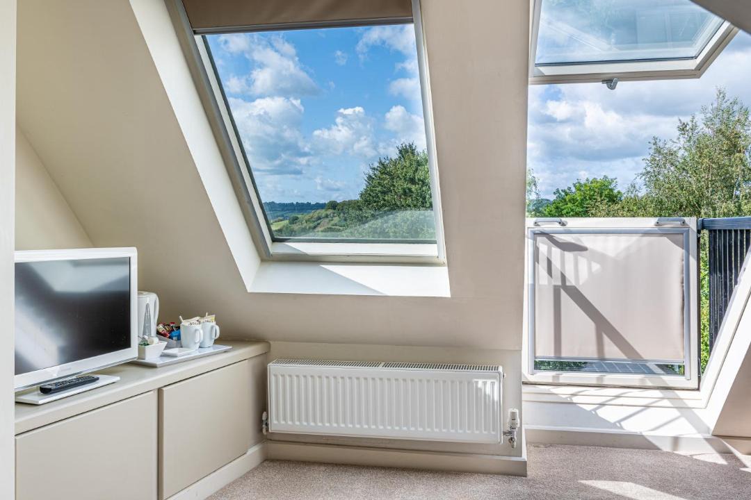 Photo of Others in Box