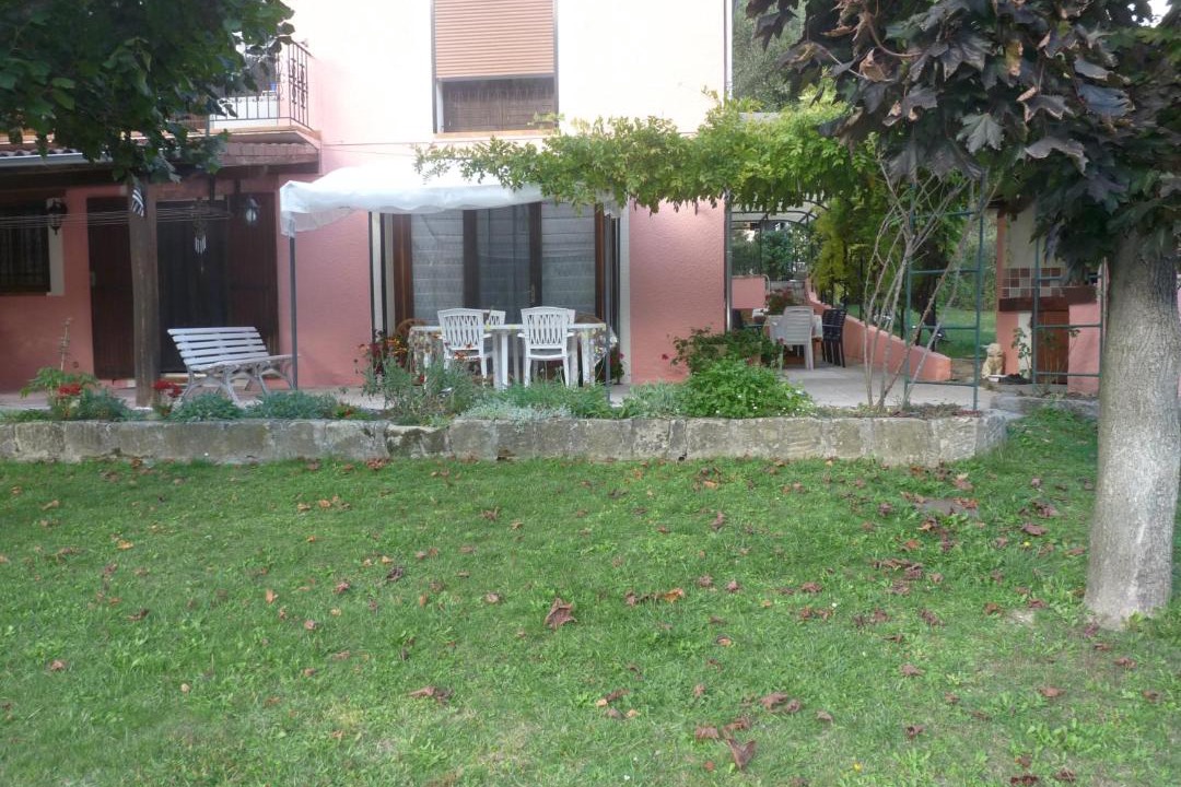 Photo of Others in Annot
