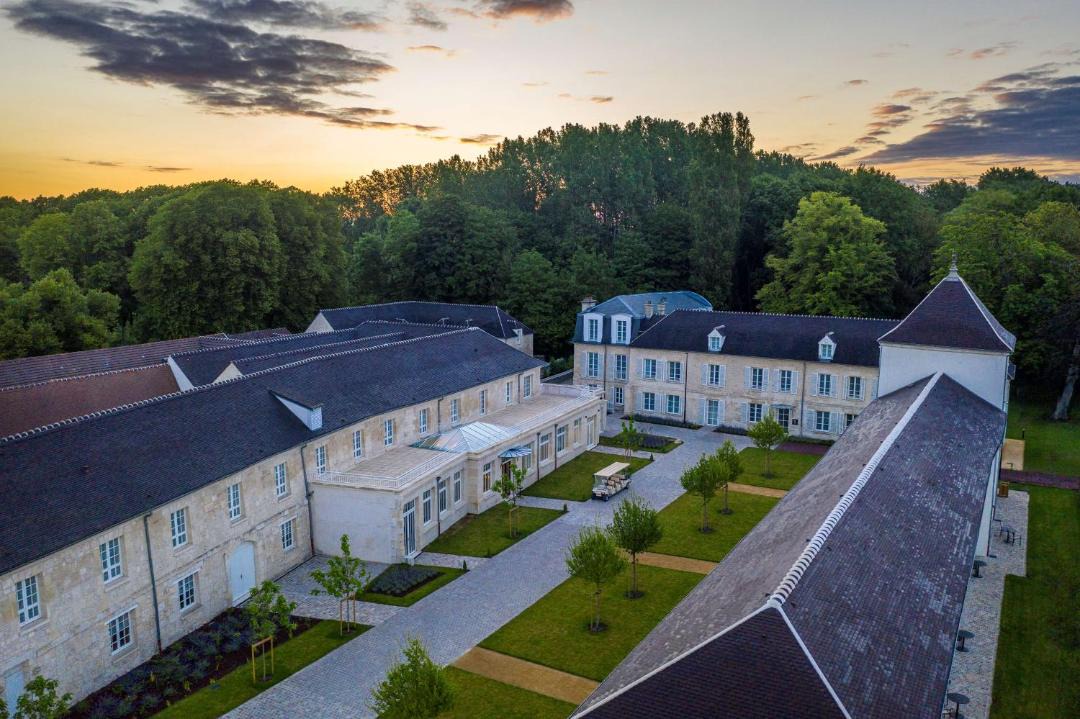 Photo of Buildings in Vineuil-Saint-Firmin