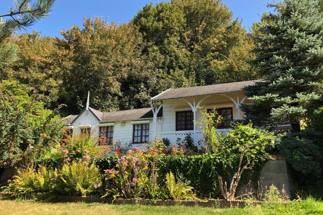 Photo of Buildings in Saint-Leonard